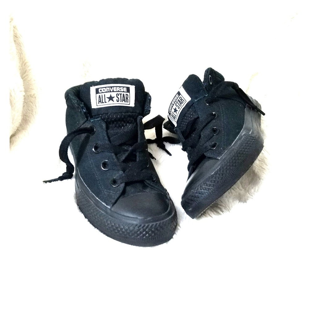 EUC Black Converse ALL STAR Youth